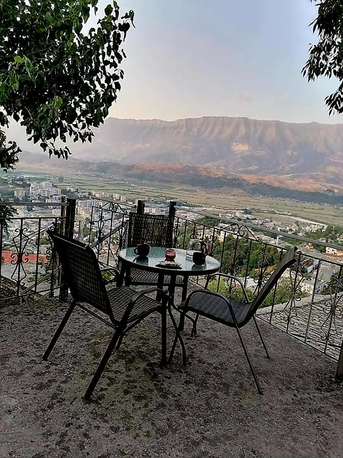 Maison d'hôtes Panoramic Vlachos Gjirokastër